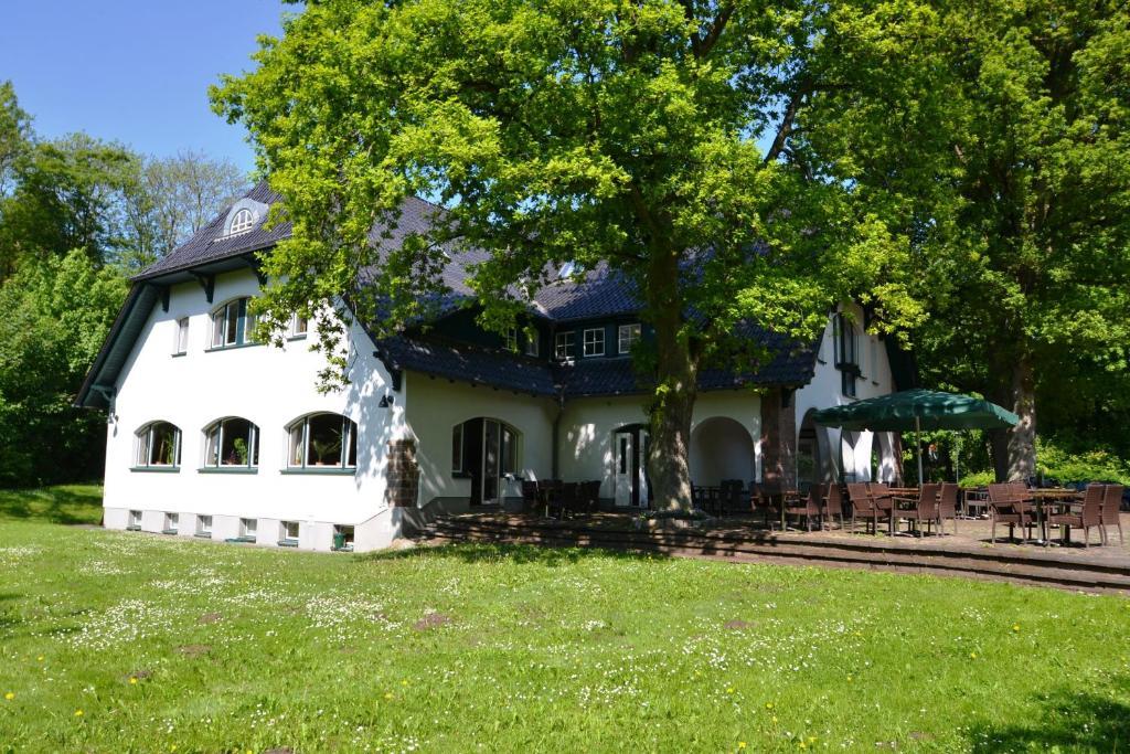 Hotel Am Rugard Bergen Auf Rugen Exterior photo