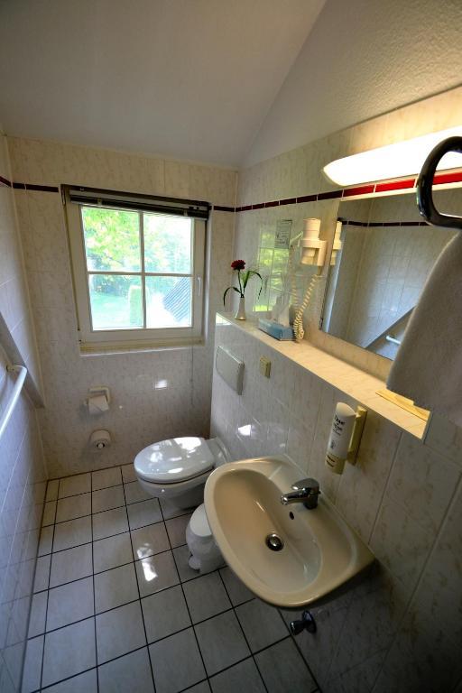 Hotel Am Rugard Bergen Auf Rugen Room photo